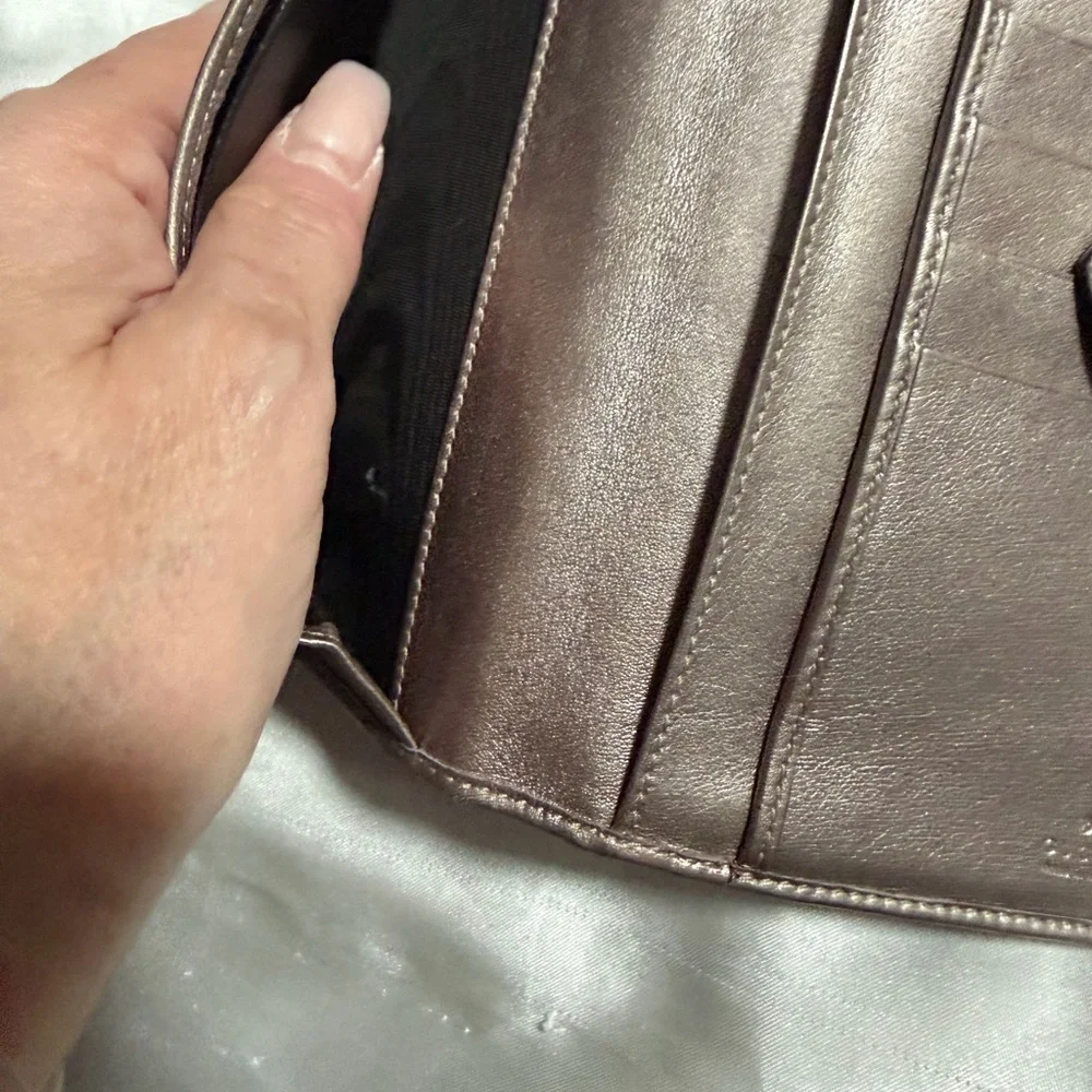 Gucci Brown Embossed GG Leather Continental Wallet with Heart Plaque - Picture 5 of 9